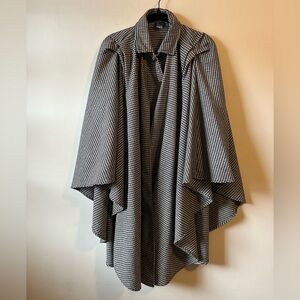 Vintage Honey Wool Blend Houndstooth Cape Poncho